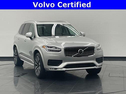 2021 Volvo XC90 T6 Momentum 7 Passenger