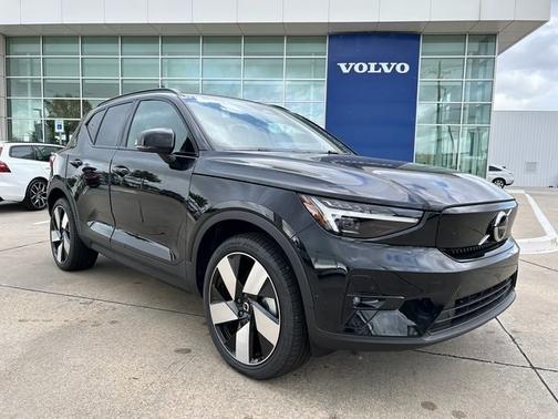 2024 Volvo XC40 Recharge Pure Electric Twin Plus