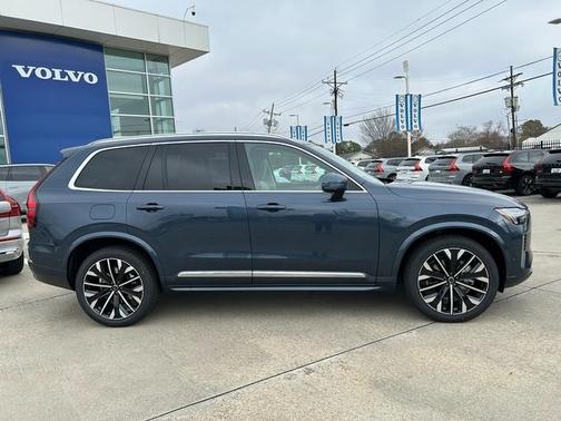 2025 Volvo XC90 B6 Ultra