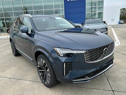 2025 Volvo XC90 B6 Ultra