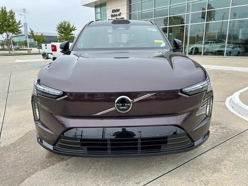 2025 Volvo EX90 Twin Motor Performance Ultra 6-Seater