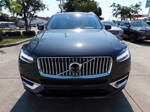 2024 Volvo XC90 Recharge Plug-In Hybrid T8 Plus Bright Theme 7 Passenger