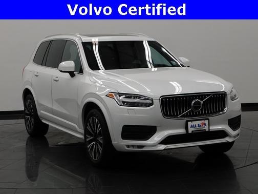 2022 Volvo XC90 T6 AWD Momentum 7 Seater