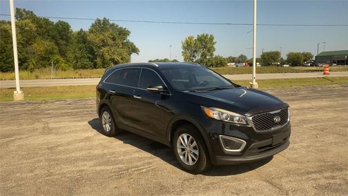2016 Kia Sorento LX