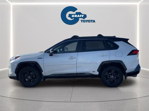 2020 Toyota RAV4 Hybrid SE