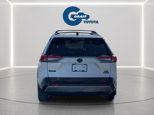 2020 Toyota RAV4 Hybrid SE