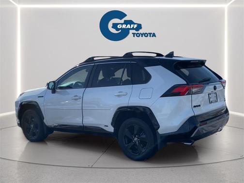 2020 Toyota RAV4 Hybrid SE