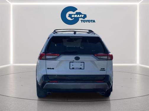 2020 Toyota RAV4 Hybrid SE