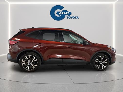 BRONZE FIRE 2021 Ford Escape SE