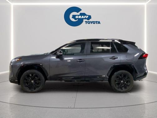 2022 Toyota RAV4 Hybrid SE