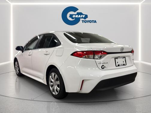 Ice Cap 2024 Toyota Corolla LE