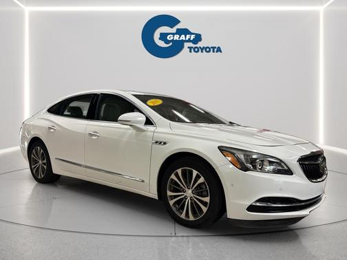 Summit White 2018 Buick LaCrosse Premium