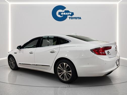 Summit White 2018 Buick LaCrosse Premium