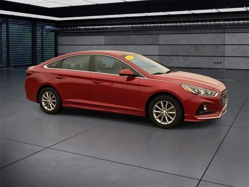 2019 Hyundai SONATA SE