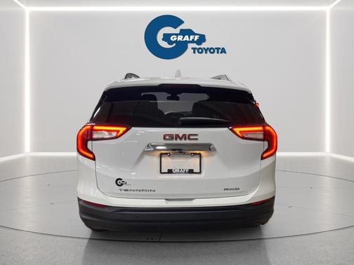 Summit White 2023 GMC Terrain SLE