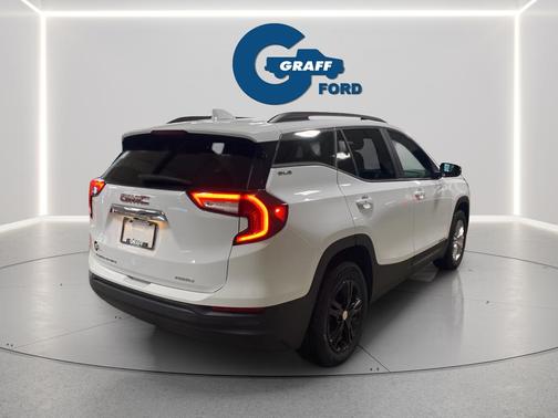 Summit White 2023 GMC Terrain SLE