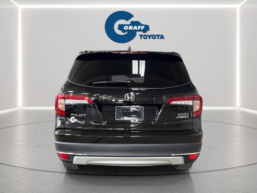 Nh-731p/Crystal_Bl 2021 Honda Pilot Touring 8-Passenger