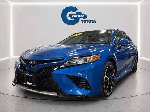 Blue Streak Metallic 2019 Toyota Camry XSE