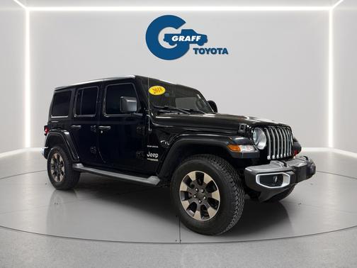 Black Clearcoat 2018 Jeep Wrangler Unlimited Sahara