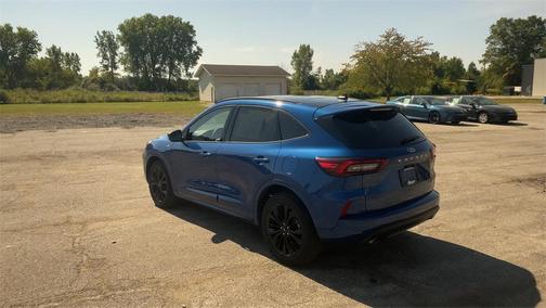 2023 Ford Escape ST-Line Elite