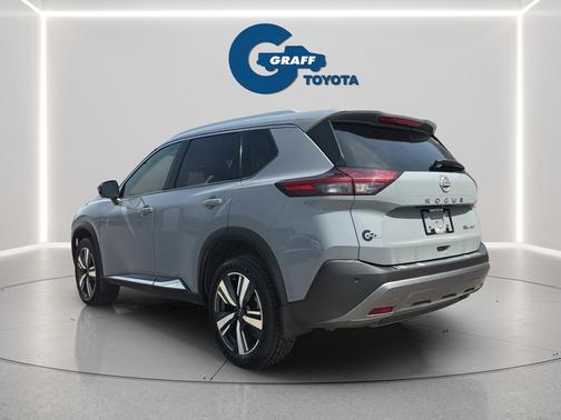 Boulder Gray Pearl 2023 Nissan Rogue SL