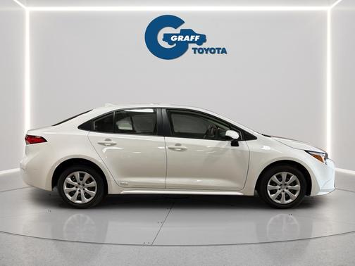 Ice Cap 2024 Toyota Corolla Hybrid LE