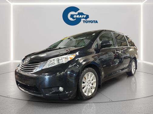 Attitude Black 2015 Toyota Sienna XLE