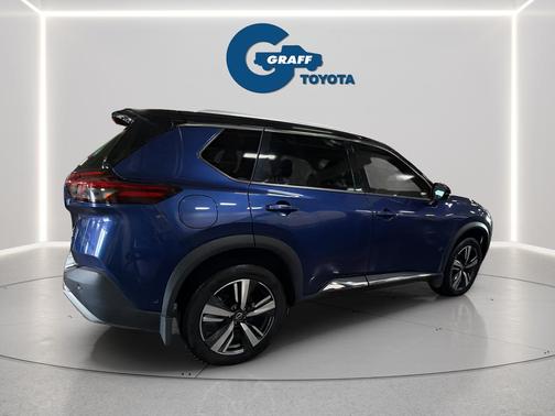 Caspian Blue Metallic/Super Black 2021 Nissan Rogue Platinum