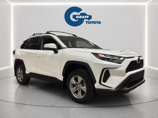 Ice Cap 2023 Toyota RAV4 XLE