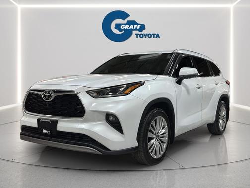 Wind Chill Pearl 2023 Toyota Highlander Platinum