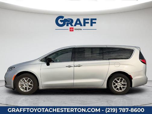 Silver Mist Clearcoat 2024 Chrysler Pacifica Touring L