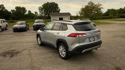 2022 Toyota Corolla Cross LE
