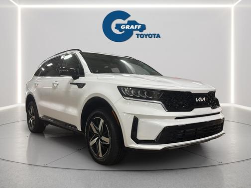 Glacial White Pearl 2022 Kia Sorento S