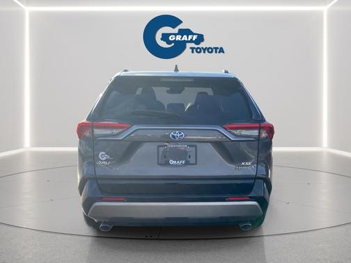 2022 Toyota RAV4 Hybrid SE