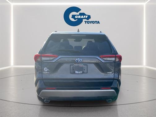 2022 Toyota RAV4 Hybrid SE