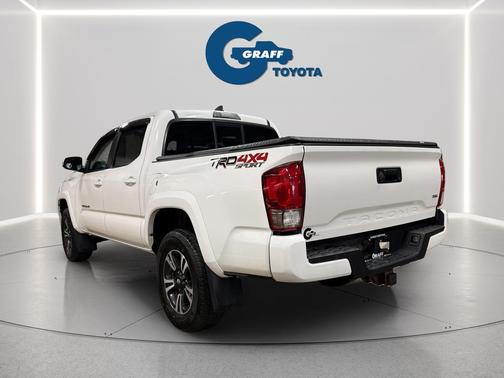 Super White 2016 Toyota Tacoma TRD Sport