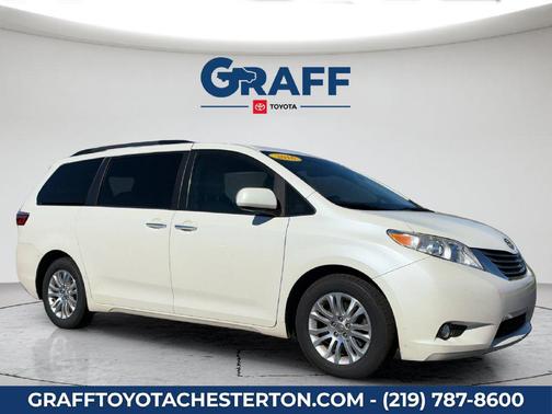 Blizzard Pearl 2016 Toyota Sienna XLE