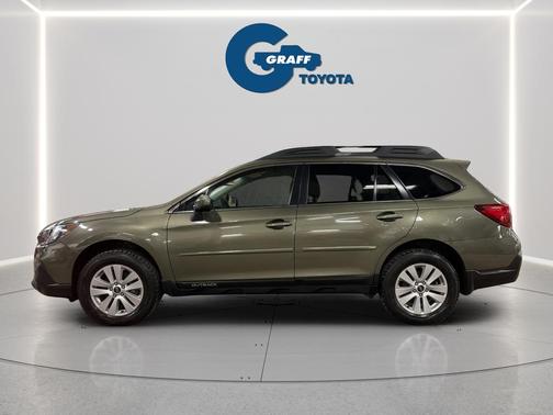 Wilderness Green Metallic 2019 Subaru Outback 2.5i Premium