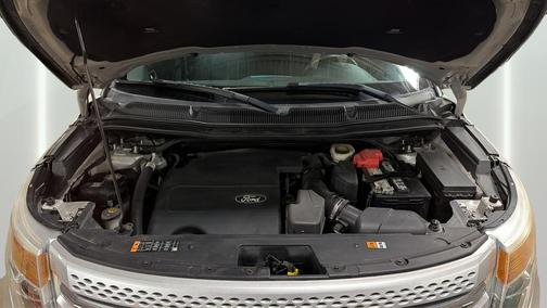 INGOT SILVER METALLIC 2014 Ford Explorer XLT