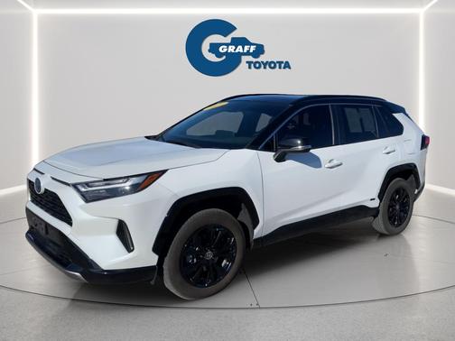 Wind Chill Pearl/Midnight Black Metallic 2023 Toyota RAV4 Hybrid SE