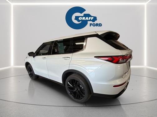 2023 Mitsubishi Outlander SE S-AWC