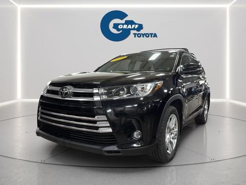 Midnight Black Metallic 2019 Toyota Highlander Limited