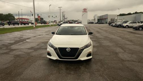 2022 Nissan Altima SR Intelligent AWD