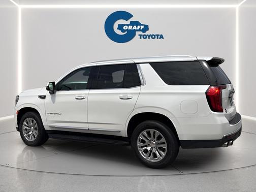 White Frost Tricoat 2021 GMC Yukon Denali