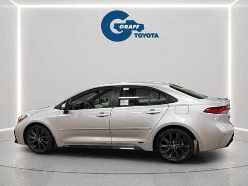 2025 Toyota Corolla Hybrid SE