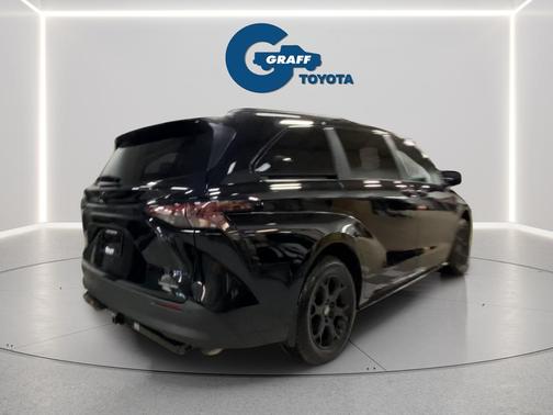 2026 Toyota Sienna Woodland Edition