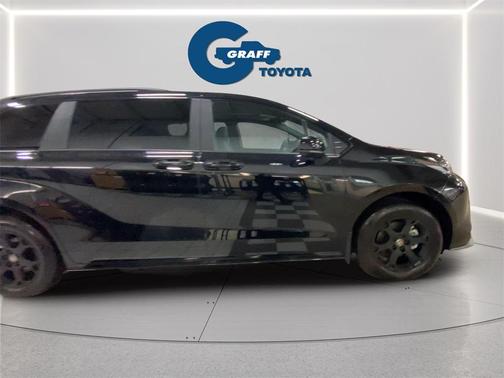 2026 Toyota Sienna Woodland Edition