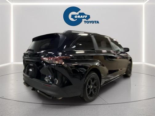 2026 Toyota Sienna Woodland Edition