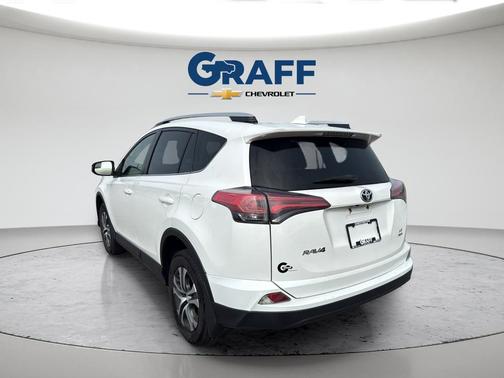 Super White 2016 Toyota RAV4 LE