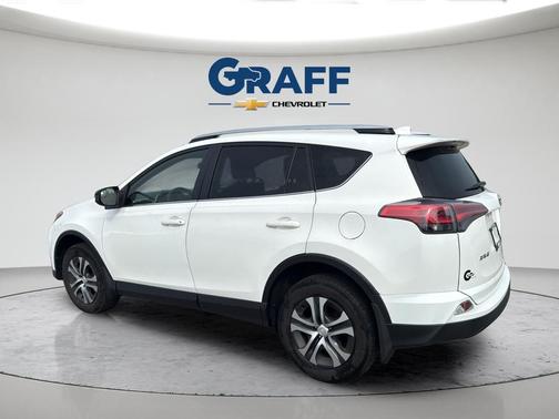 Super White 2016 Toyota RAV4 LE